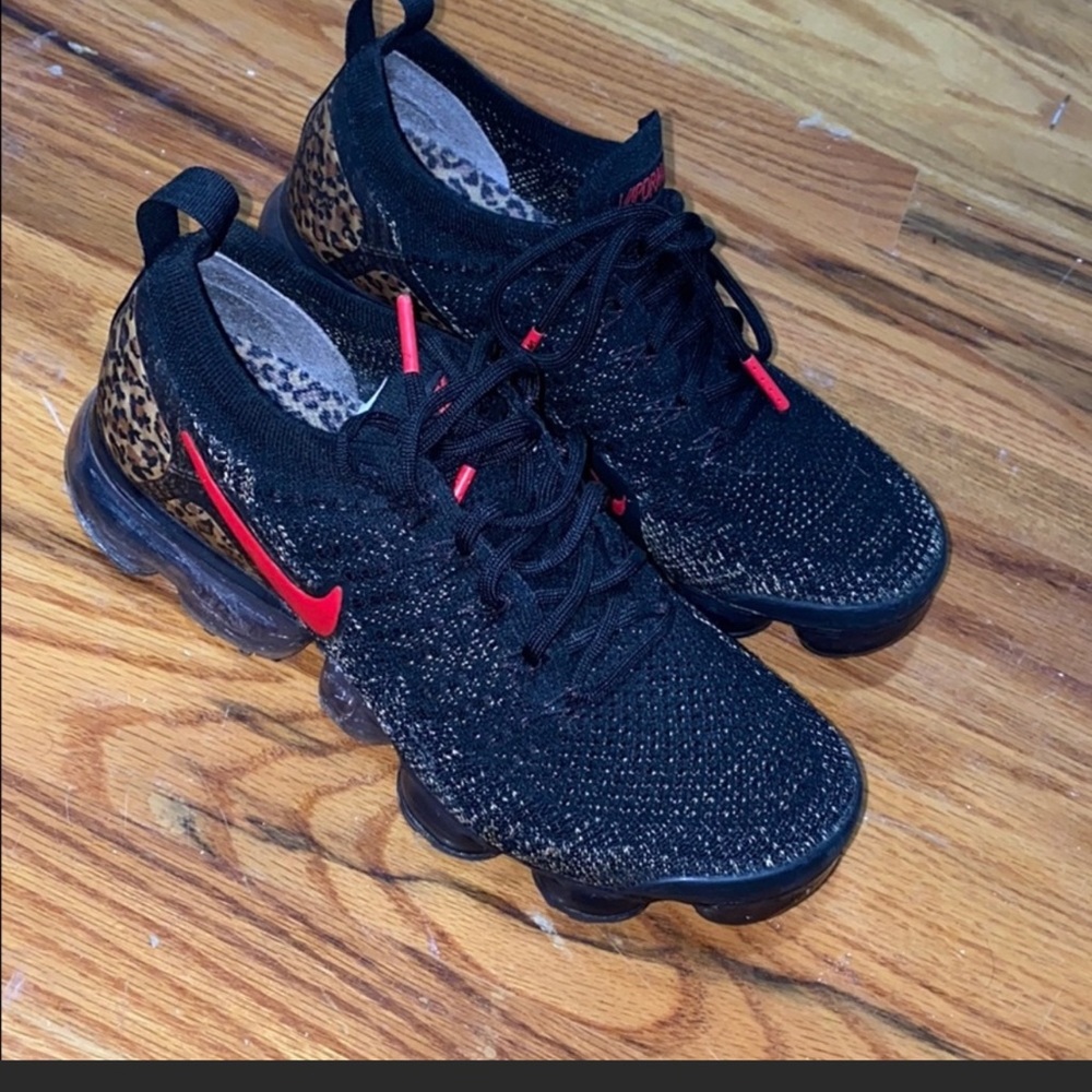 Black and red Chettah print vapor maxes size 7W .